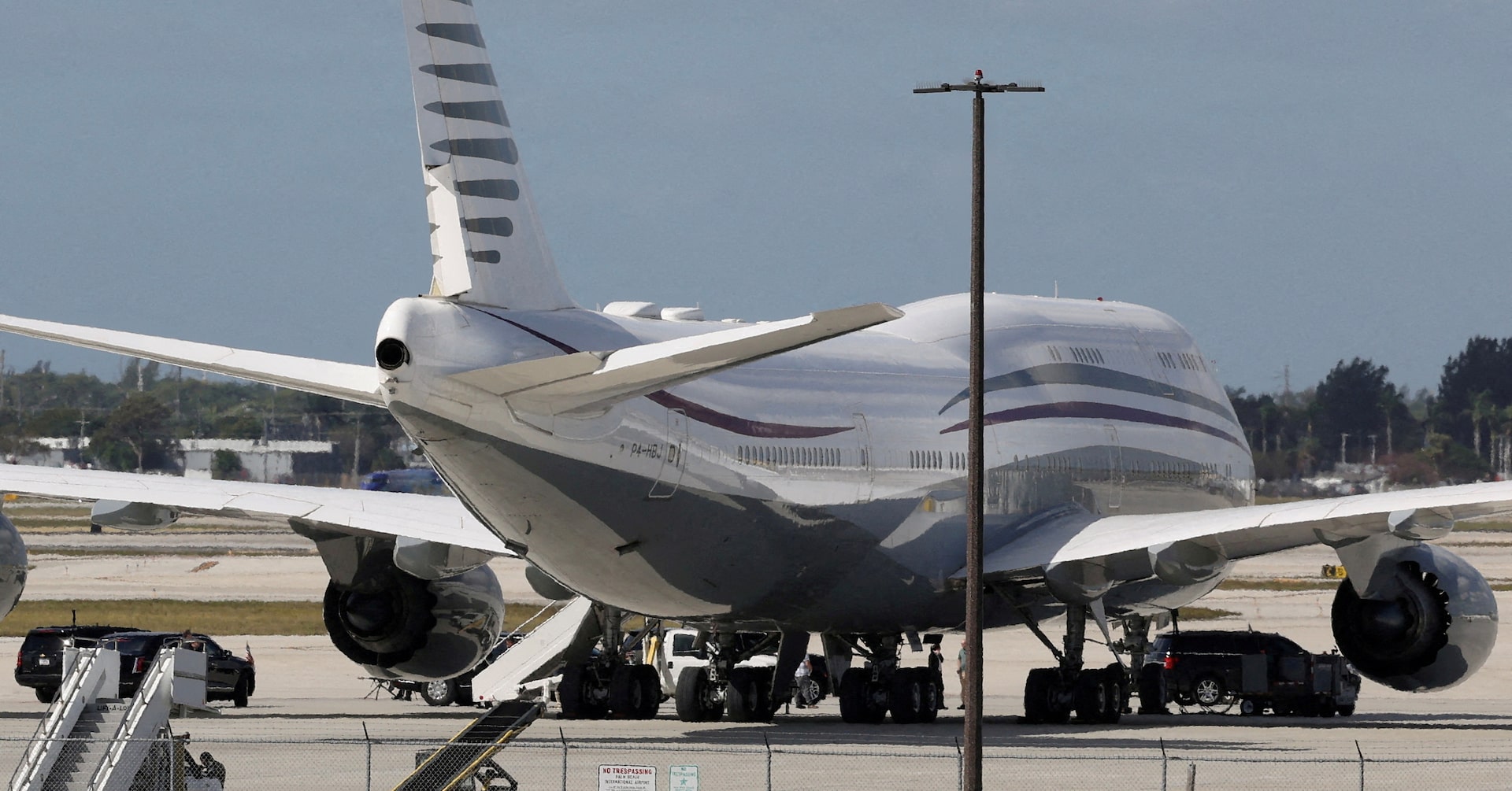 カタールからの贈呈機、米大統領専用機向け改修に数億ドル＝空軍長官