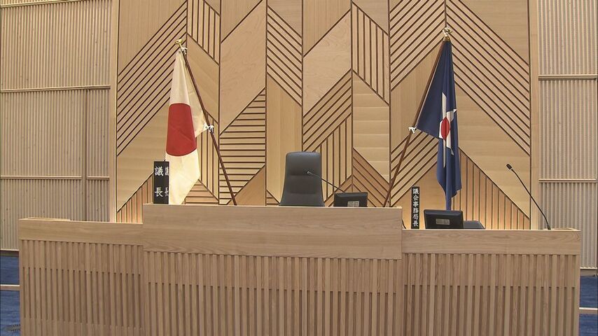 混乱の旭川市議会 辞めるのを辞めた副議長が電撃辞職 議長は続投へ