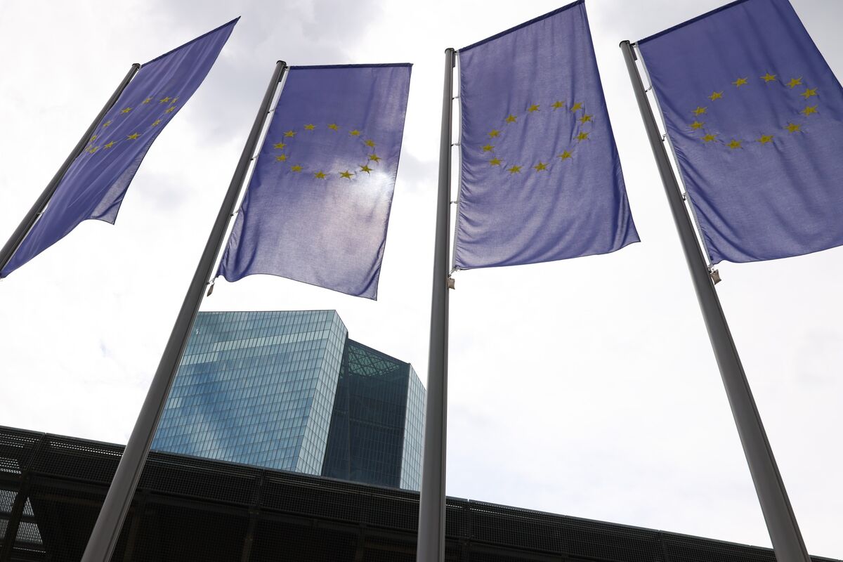 ECB、3会合連続で金利据え置き－インフレ安定で成長は継続