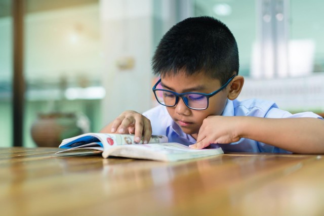 漫画を読んで勉強になったことランキング…2位「科学の知識」を抑えた1位は？（まいどなニュース）