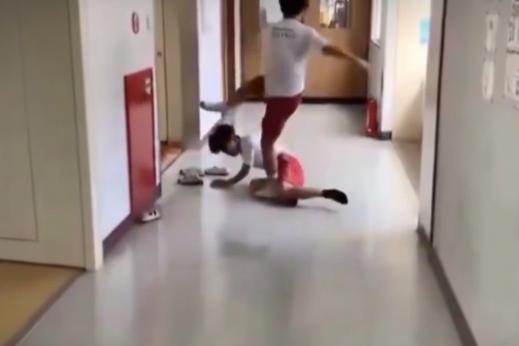 大分の中学校で校内暴行動画が拡散し大炎上 DEATHDOL NOTEが拡散した中学生による痛ましい暴力