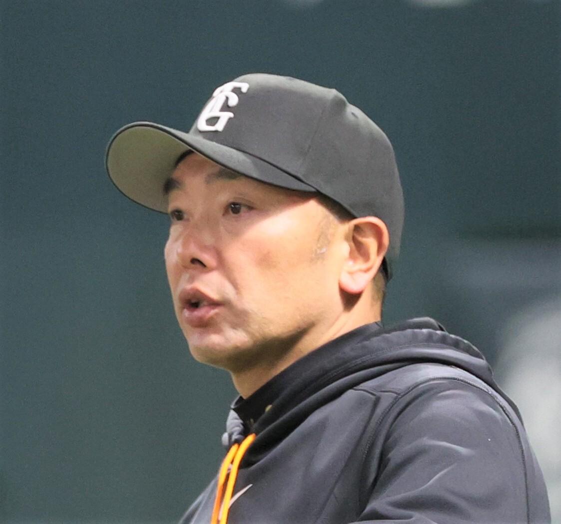 【巨人】ソフトバンクに”1ー0”で完封勝利 前日は15失点の大敗 ドラ3山城が5回3安打無失点 ダルベックがⅤ打 左腕リレーで零封