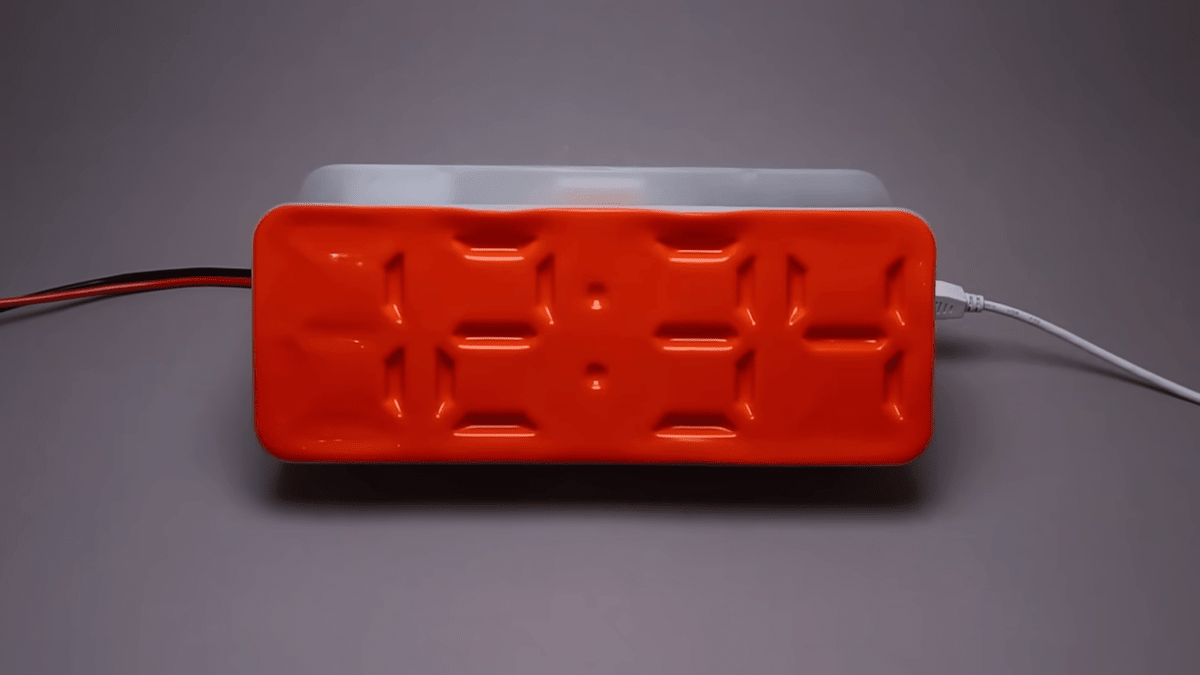 「空気圧駆動ディスプレイ」で時計を自作