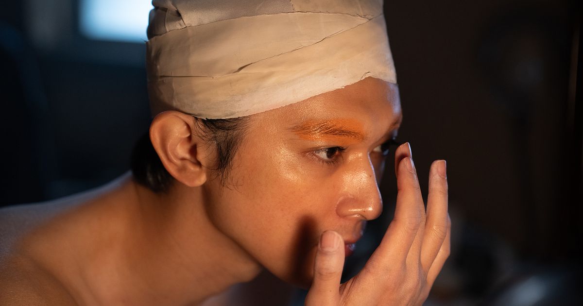『国宝』吉沢亮の化粧シーン、なぜ多い？映画オリジナルシーンはこうして作られた｜シネマトゥデイ
