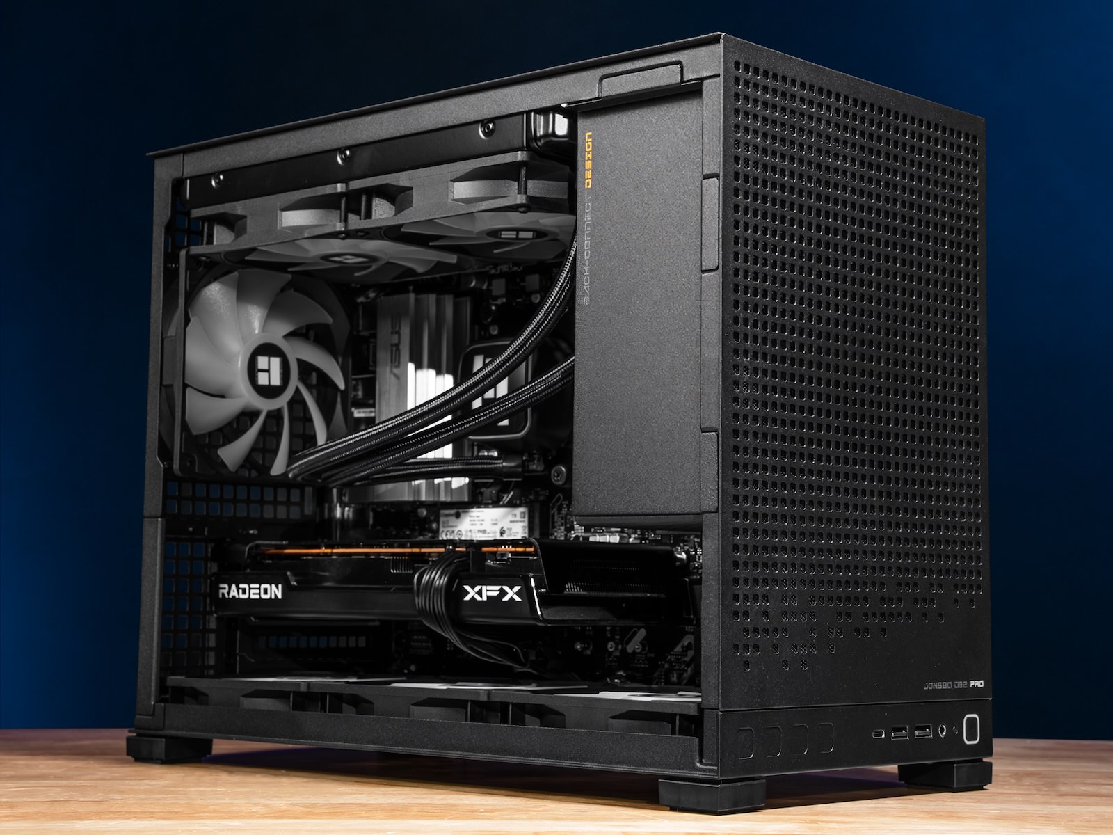 “Valve製じゃない”SteamOS搭載ゲーミングPCがさっそく登場。お値段約21万円