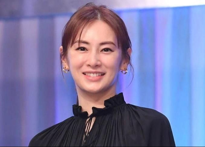 2位・北川景子に“ダブルスコア”！1位は圧倒的支持 「美容医師役が似合う女性芸能人」ランキング