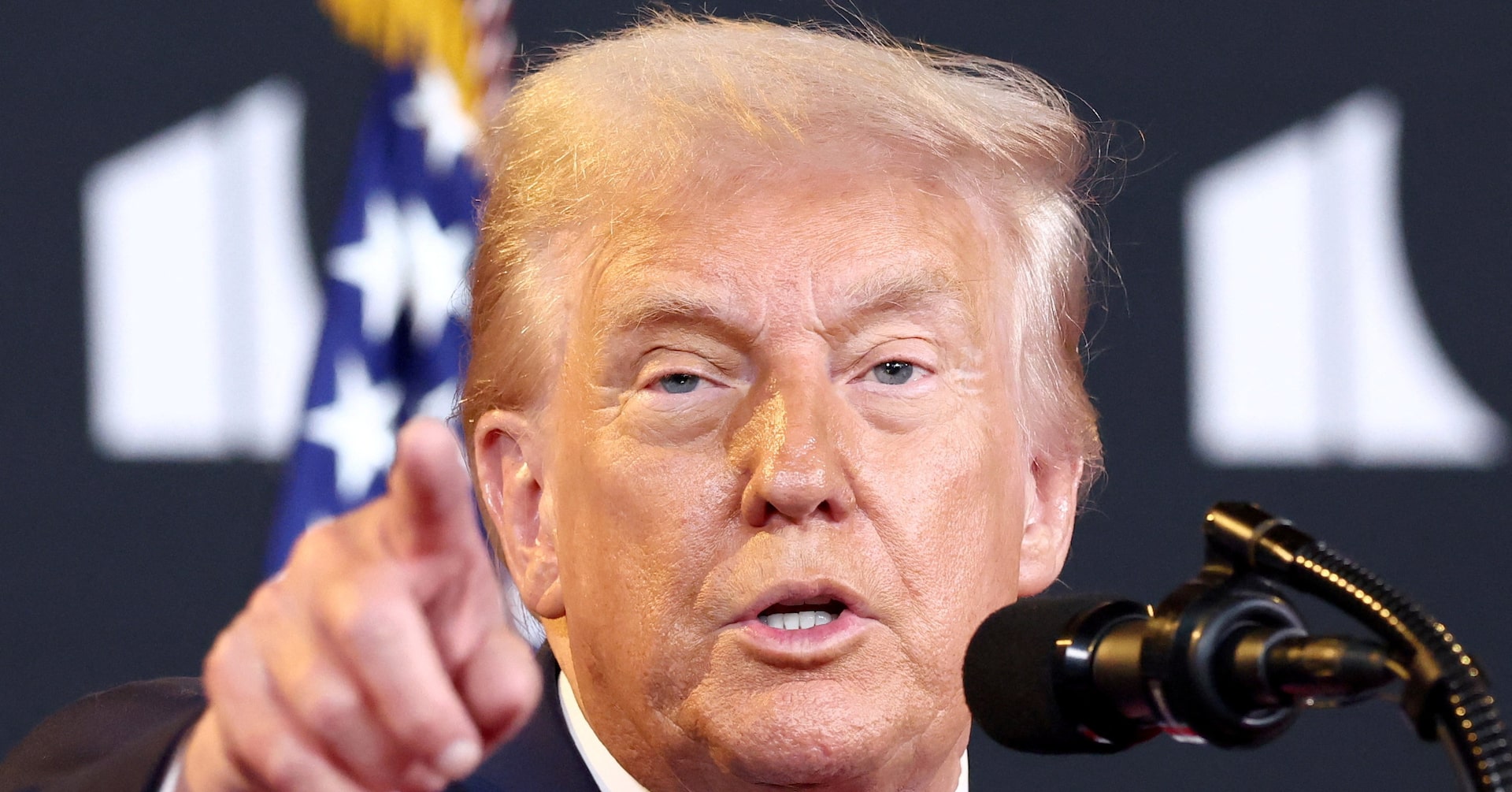 トランプ氏「ノーベル賞受賞望む」、ノルウェー財務相に電話＝報道
