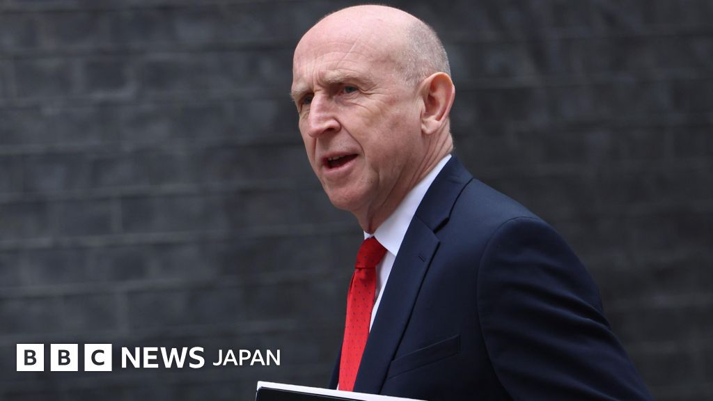 英国防相が辞任、防衛費めぐり政府内で対立 スターマー氏の指導力に新たな打撃
