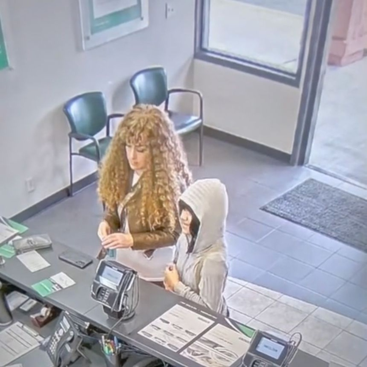 行方不明9歳少女の母親を逮捕、失踪とは無関係と当局 米カリフォルニア州